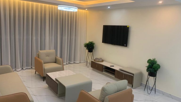 WhatsApp Image 2025-10-07 at 16.05.18_4962537d