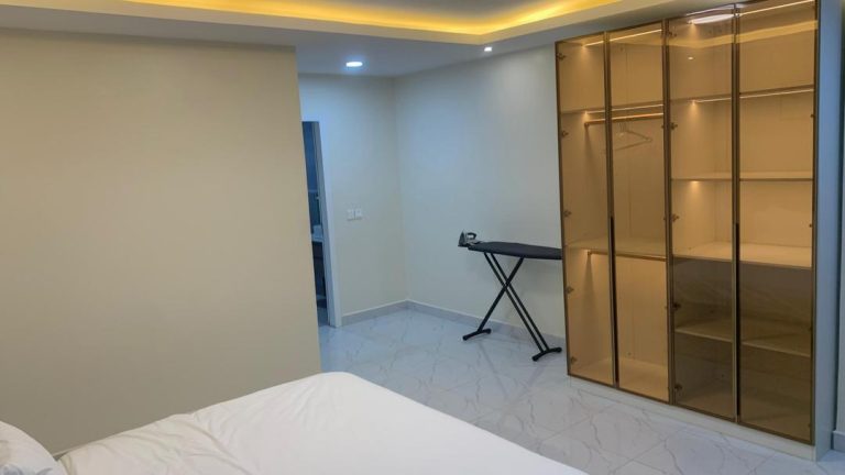 WhatsApp Image 2025-10-07 at 16.06.08_cd294dee